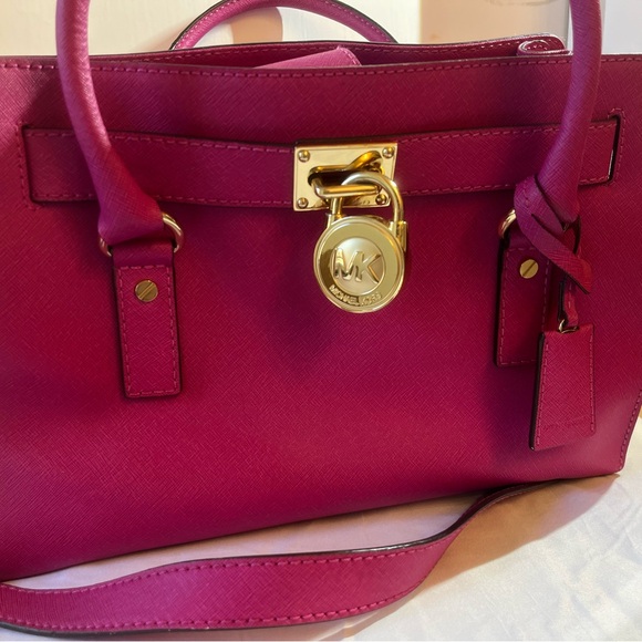 Michael Kors Pink Hamilton Bag with Bucket Straps - Picture 3 of 10